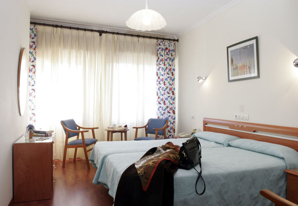 Hotel La Ruta Tapia De Casariego Extérieur photo