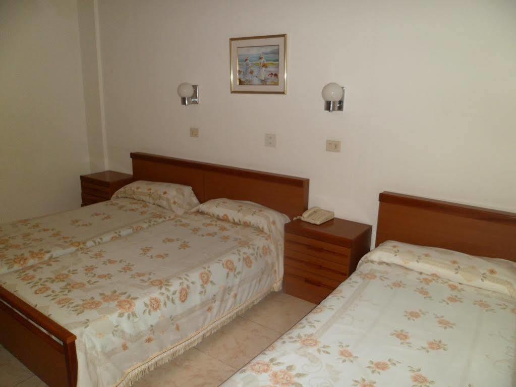 Hotel La Ruta Tapia De Casariego Extérieur photo